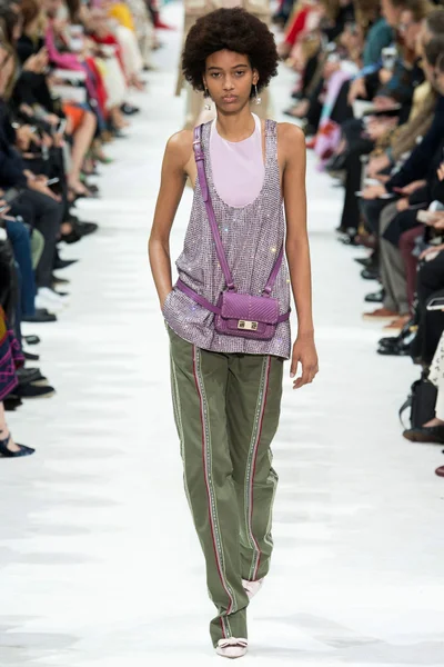 Look 9